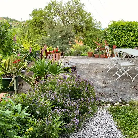 Mala Kmetija Oda ve Kahvaltı 3*