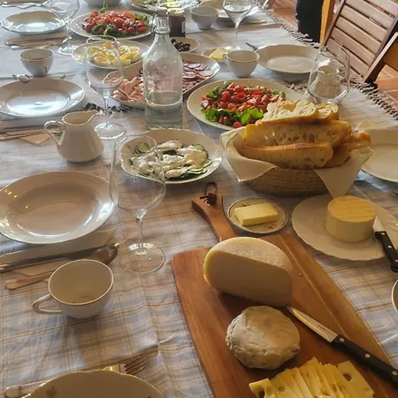 Mala Kmetija Oda ve Kahvaltı