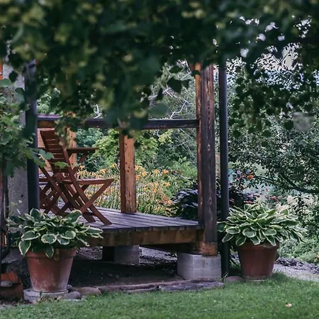 Oda ve Kahvaltı Mala Kmetija 3*