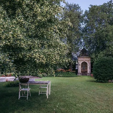 Bed & Breakfast Mala Kmetija 3*
