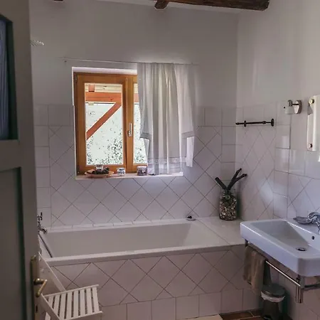 Mala Kmetija Bed & Breakfast Slovenske Konjice